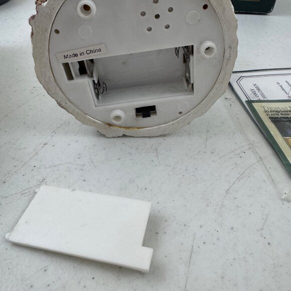 Thomas Kinkade Victorian Christmas Snowglobe With Certificate Of Authenticity - Picture 10 of 10